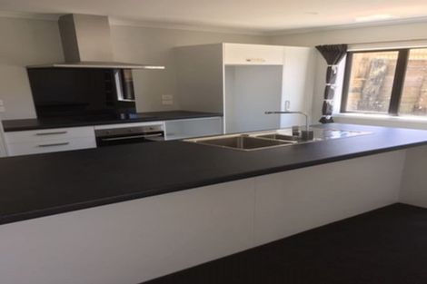 Photo of property in 12 Retallick Place, Flagstaff, Hamilton, 3210