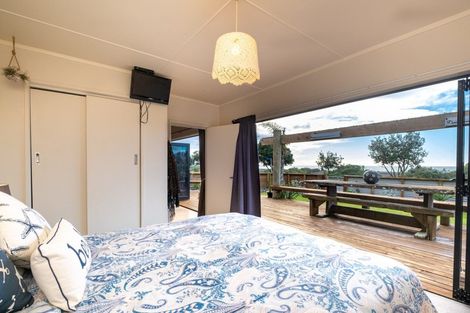 Photo of property in 98 Beach Road, Haumoana, 4102