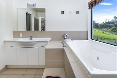 Photo of property in 39 Sandstone Road, Whitford, Manurewa, 2576