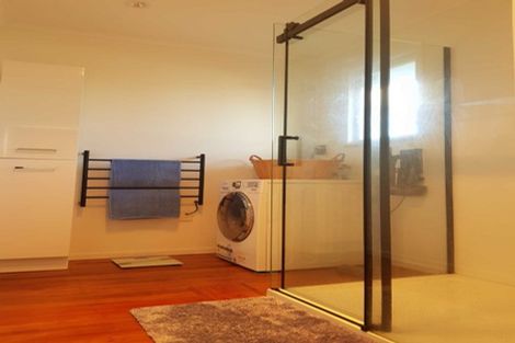 Photo of property in 30 Kamara Road, Glen Eden, Auckland, 0602