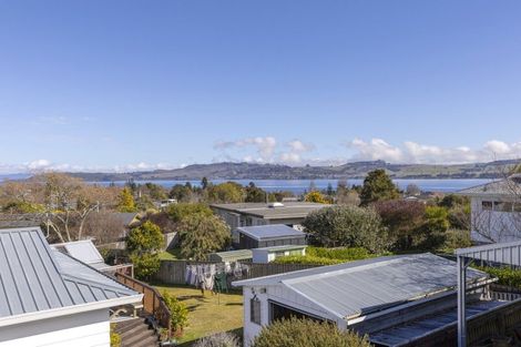 Photo of property in 2/25 Golders Place, Richmond Heights, Taupo, 3330