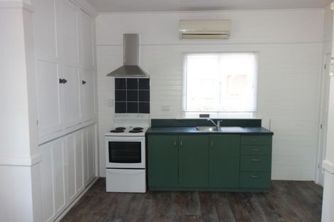 Photo of property in 2/24 North Avon Road, Richmond, Christchurch, 8013