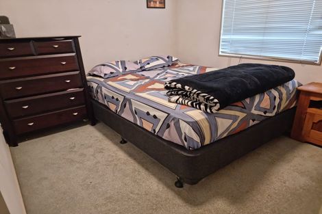 Photo of property in 6 Black Teal Close, Unsworth Heights, Auckland, 0632