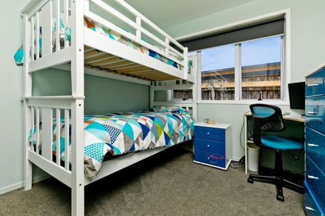 Photo of property in 8 Isobel Road, Greenhithe, Auckland, 0632