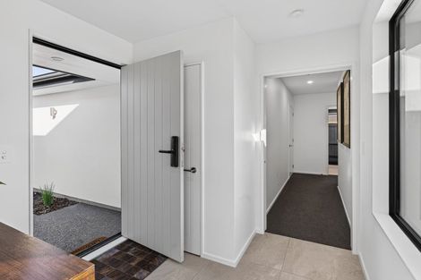 Photo of property in 5 Kearns Drive, Halswell, Christchurch, 8025