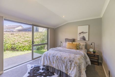 Photo of property in 8 Springhaven Lane, Paraparaumu, 5032