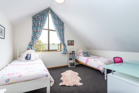 Photo of property in 8 Goodall Place, Redwood, Christchurch, 8051