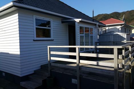 Photo of property in 7 Ashforth Street, Wainuiomata, Lower Hutt, 5014