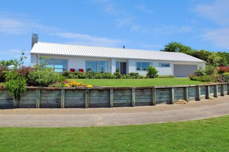 Photo of property in 7 Awahou Place, Foxton, 4814