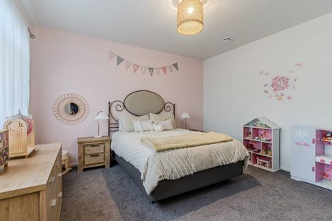 Photo of property in 27 Gilkison Street, Halfway Bush, Dunedin, 9010