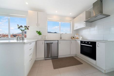 Photo of property in 2/69 Luanda Drive, Ranui, Auckland, 0612