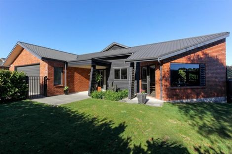 Photo of property in 24 Redwood Crescent, Hurdon, New Plymouth, 4310