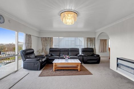 Photo of property in 40 Russleigh Drive, Dinsdale, Hamilton, 3204