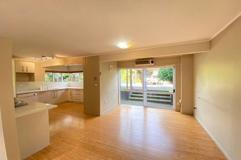 Photo of property in 8 Picasso Drive, West Harbour, Auckland, 0618