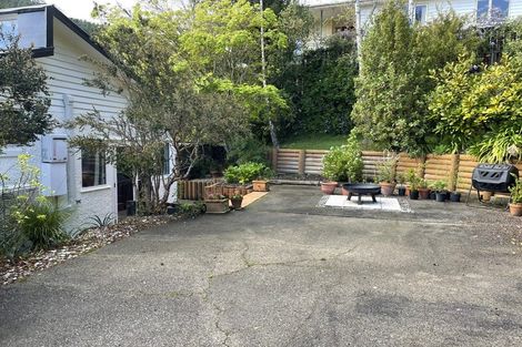 Photo of property in 12 Elmslie Road, Pinehaven, Upper Hutt, 5019