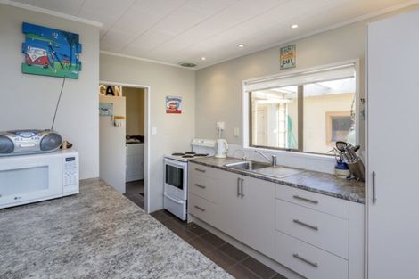 Photo of property in 5 Koromiko Street, Otaki Beach, Otaki, 5512