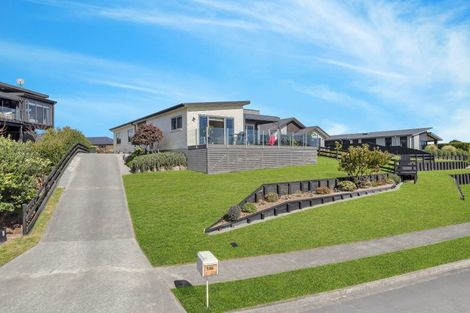 Photo of property in 15a Goble Road, Clarks Beach, Pukekohe, 2679