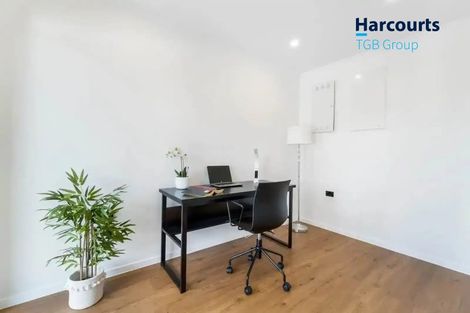 Photo of property in 4/25 Griffen Park Road, Mount Roskill, Auckland, 1041