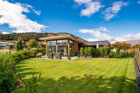 Photo of property in 73 Rob Roy Lane, Wanaka, 9305