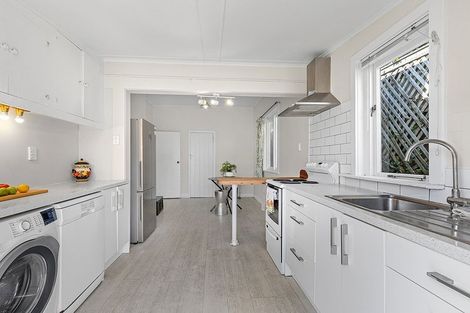 Photo of property in 10 Rimu Road, Kelburn, Wellington, 6012