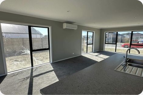 Photo of property in 3 Rotoiti Place, Paraparaumu, 5032