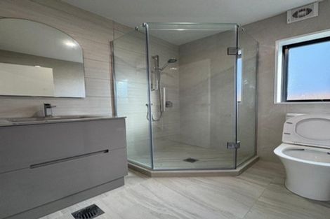 Photo of property in 73b Arimu Road, Papakura, 2110