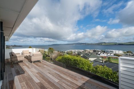 Photo of property in 14 Hinerau Grove, Waipahihi, Taupo, 3330