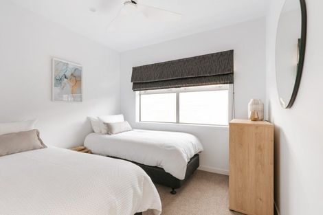 Photo of property in 2 Makura Drive, Papamoa Beach, Papamoa, 3118