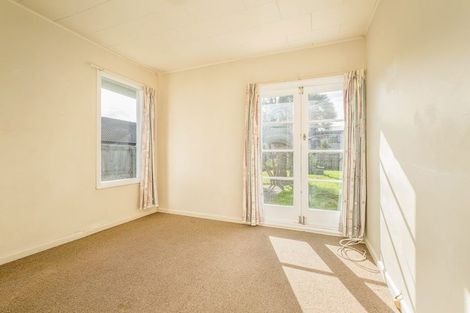 Photo of property in 117 Somerfield Street, Somerfield, Christchurch, 8024