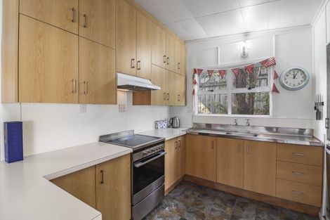 Photo of property in 42 Oxford Road, Lake Rotoma, Rotorua, 3074