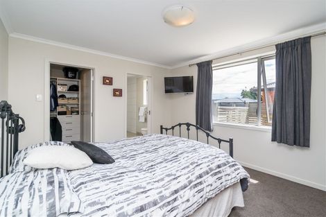 Photo of property in 4a Henderson Street, Mornington, Dunedin, 9011