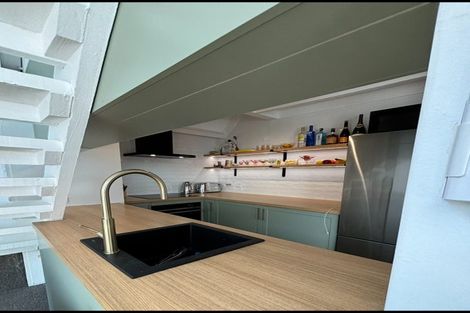 Photo of property in 2/62 South Karori Road, Karori, Wellington, 6012