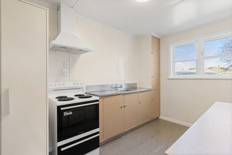 Photo of property in 4-6 Dix Crescent, Riversdale, Blenheim, 7201