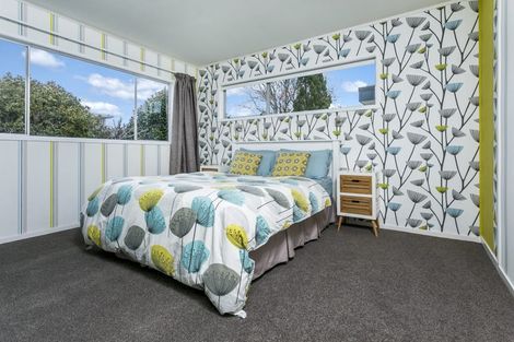 Photo of property in 2/4 Coronation Road, Glenfield, Auckland, 0627