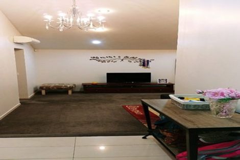 Photo of property in 630a East Coast Road, Pinehill, Auckland, 0630