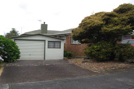 Photo of property in 75 Muir Avenue, Mangere Bridge, Auckland, 2022