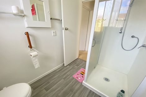 Photo of property in 2/14 Downing Street, Glenfield, Auckland, 0629