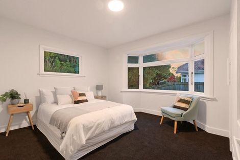 Photo of property in 211 Centaurus Road, Saint Martins, Christchurch, 8022