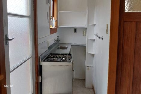 Photo of property in 15 Herald Terrace, Berhampore, Wellington, 6023