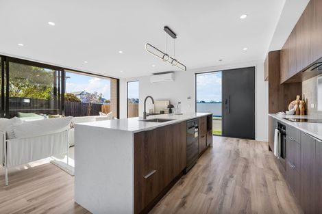 Photo of property in 49a Browns Road, St Albans, Christchurch, 8014