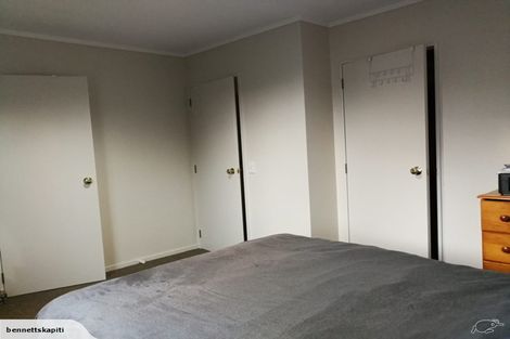 Photo of property in 42 Linwood Drive, Paraparaumu, 5032