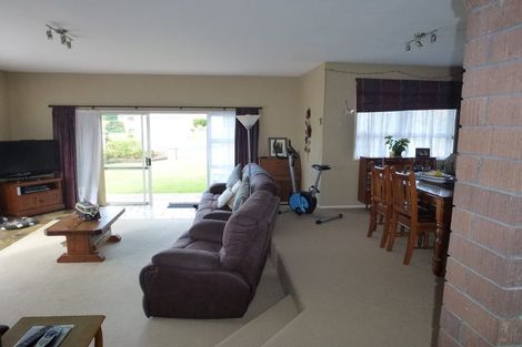 Photo of property in 54 Young Street, Morrinsville, 3300