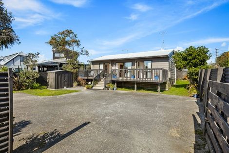 Photo of property in 2/68 Routley Drive, Glen Eden, Auckland, 0602