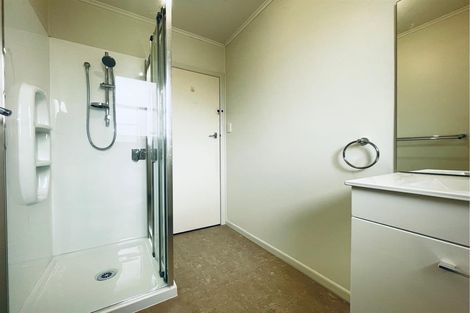 Photo of property in 1/42-44 Opaheke Road, Opaheke, Papakura, 2113