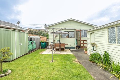 Photo of property in 143 Cornfoot Street, Castlecliff, Whanganui, 4501