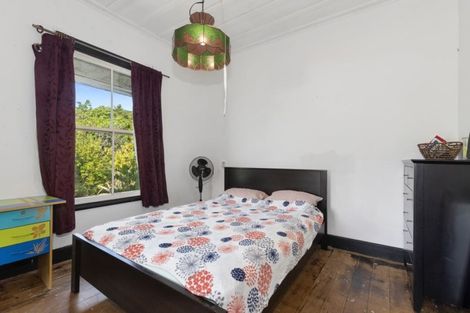 Photo of property in 45 View Road, Hikurangi, 0114