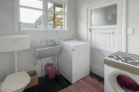 Photo of property in 27 Knowles Street, Terrace End, Palmerston North, 4410