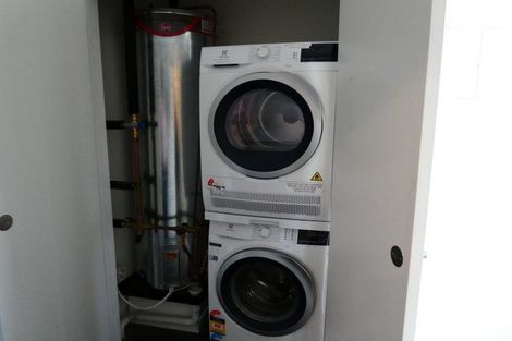 Photo of property in Pinnacle On Victoria, 1006/160 Victoria Street, Te Aro, Wellington, 6011