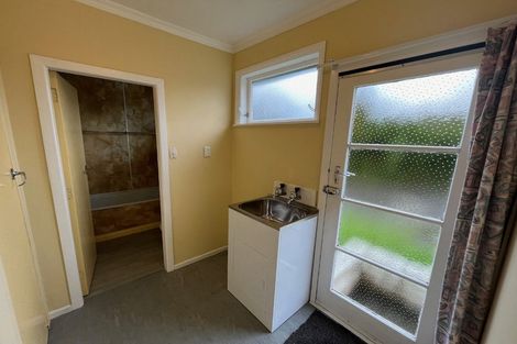 Photo of property in 5 Ranelagh Terrace, Karori, Wellington, 6012