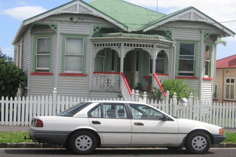 Photo of property in 12 Allenby Avenue, Devonport, Auckland, 0624